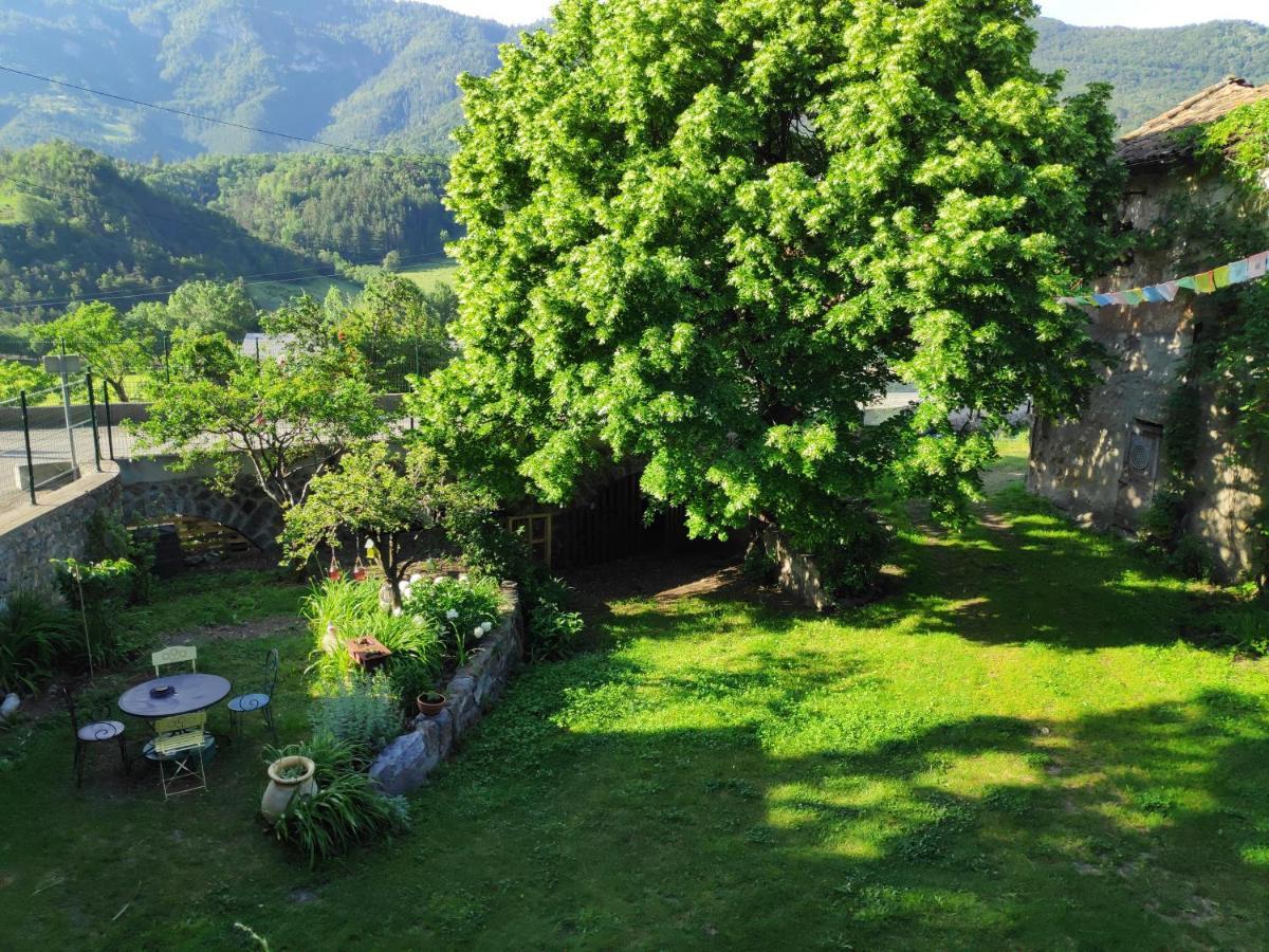 Gite La Taniere Des Alpes Bayons Dış mekan fotoğraf